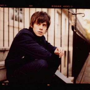 John Lennon vs Jake Bugg - Merry Xmas (War Is Over)